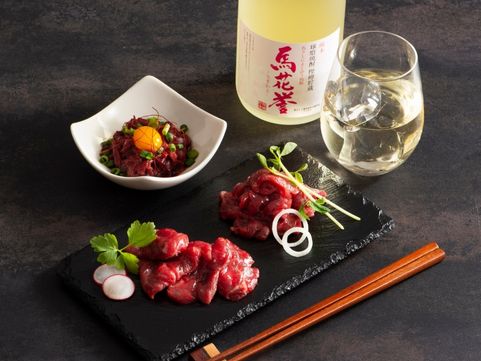 熊本「フジチク」馬刺しと焼酎の晩酌セット(梅)
